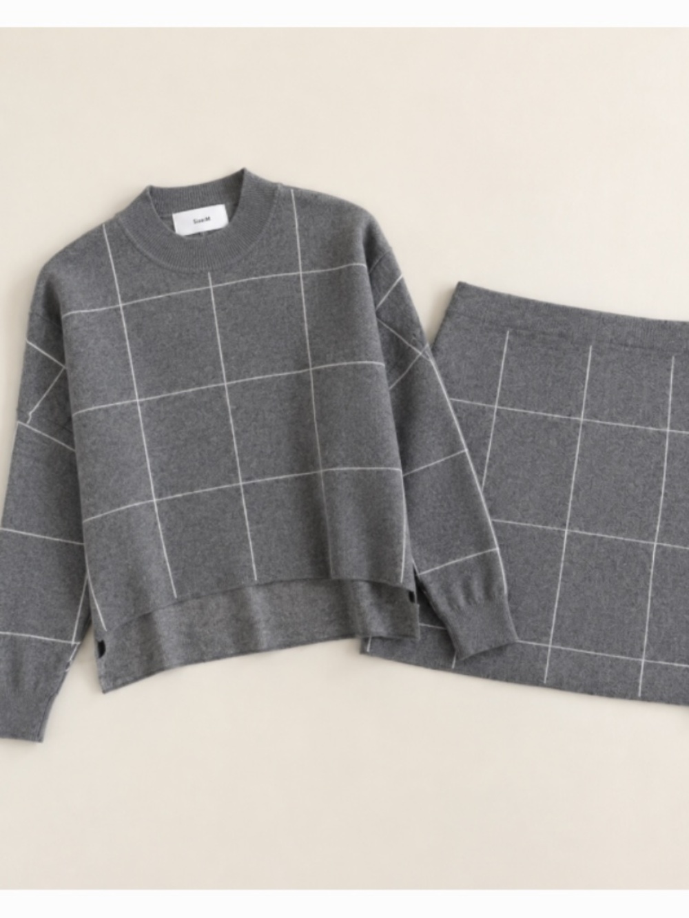 Grey Plaid Knit Matching Set • Sweater & Mini Skirt • Size M